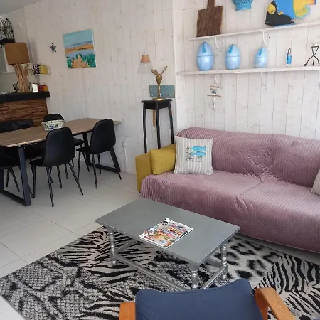 Monleon A 10 Minutos De La Playa 2 Parking Gratuito Villa Roses