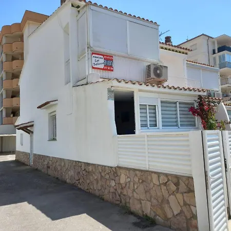 Monleon A 10 Minutos De La Playa 2 Parking Gratuito Roses
